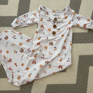 caden lane knot gown, with print, with buttons, ties at end